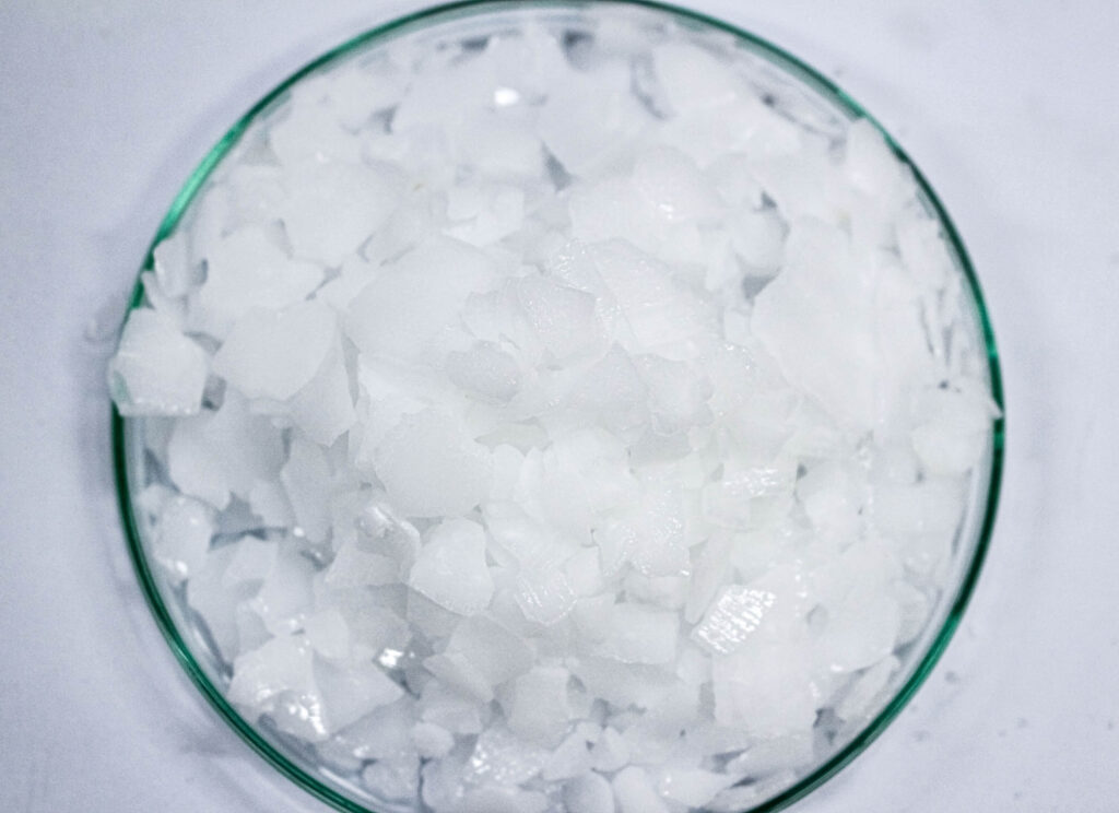 CAUSTIC-SODA-FLAKES-(1)